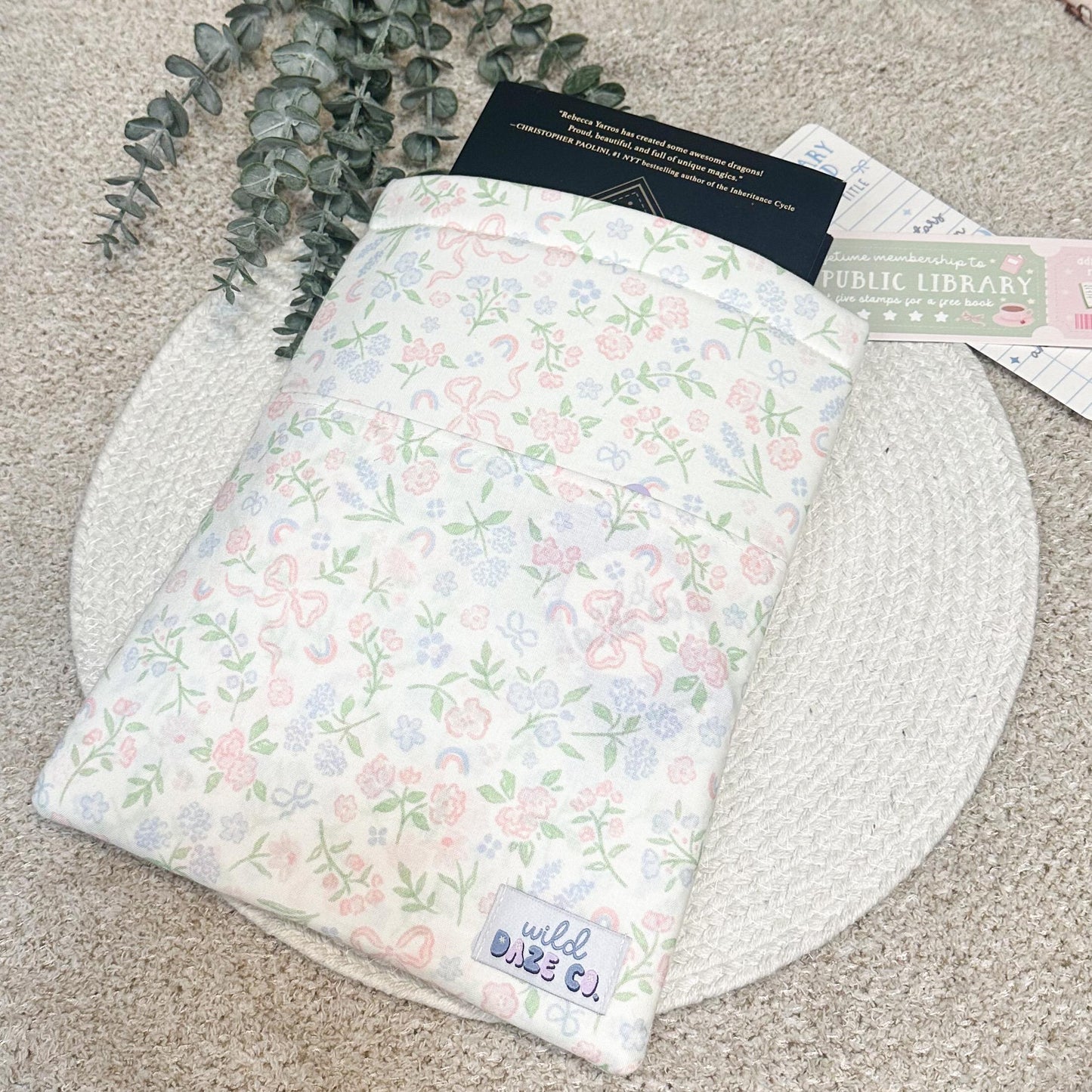 Ditsy Bows and Flowers Book Sleeve